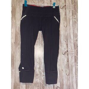 Athleta Black Reflective Relay Pocketed Crop Capris Yoga Leggings Women's